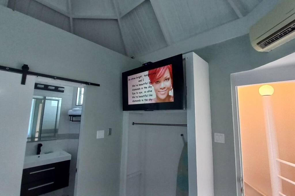 Modern Penthouse @ Sandcastles * Ocho Rios