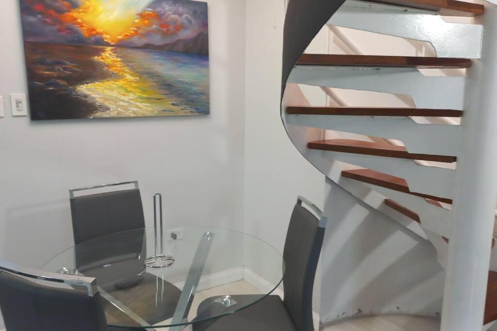 Modern Penthouse @ Sandcastles Apartment *