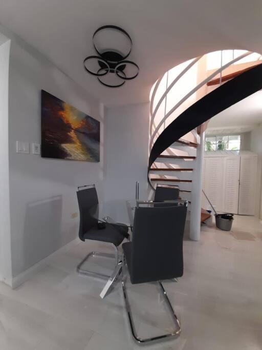 Apartment Modern Penthouse @ Sandcastles *