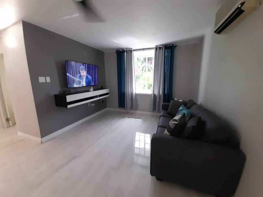 Apartment Modern Penthouse @ Sandcastles