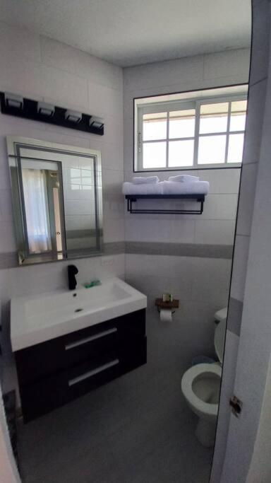 Modern Penthouse @ Sandcastles Apartment Ocho Rios